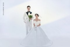 <b>拍婚纱照时礼服的选择有什么讲究吗</b>