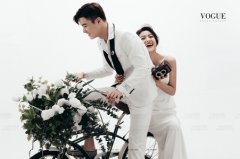 <b>专业婚纱影楼需要配备哪些专业的人员？</b>