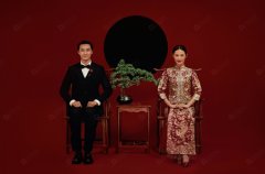 <b>婚纱影楼的化妆师在给顾客化妆师都讲求哪些问</b>