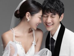 <b>婚纱摄影过程中有哪些拍摄技巧？</b>