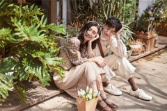 <b>拍婚纱照过程中，有哪些微笑技巧？</b>
