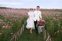 <b>拍婚纱照怎样选择更好？如何做到不盲目拍摄？</b>