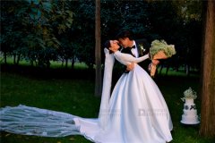 <b>拍婚纱照应该选择什么样的地方比较好？</b>
