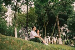 <b>选择婚纱影楼时要以什么为依据？</b>