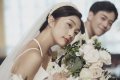 <b>长沙婚纱摄影时新郎穿什么颜色的鞋子会更好看</b>