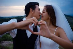 <b>为大家提供拍婚纱照最全的攻略</b>