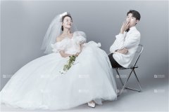 <b>婚纱影楼有权利不给客人全部的底片吗？</b>