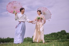 <b>室内拍婚纱照要注意哪些原则呢？</b>