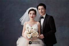 <b>婚纱影楼拍摄时需要自己化妆吗？要带上什么物</b>