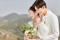 <b>婚纱摄影的专业性在哪里？如何保证效果</b>