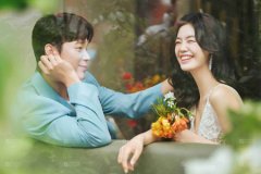 <b>拍婚纱照新人如何快速进入到状态中呢？</b>