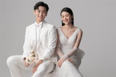 <b>拍婚纱照的定价标准一般是什么？怎么保证质量</b>
