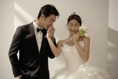 <b>拍婚纱照价格定位受到哪些因素影响？</b>