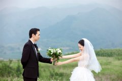 <b>选择婚纱影楼要注重哪些原则问题呢？</b>