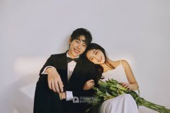 <b>如何缓解新人拍婚纱照的紧张状态？</b>