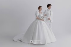 <b>挑选专业婚纱影楼，让婚纱照拍摄更完美！</b>