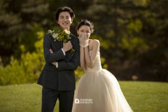 <b>拍婚纱照选择专业摄影师有哪些优势？</b>