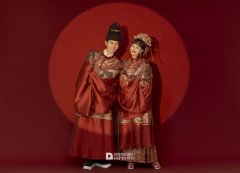 <b>婚纱摄影如何选择？参考因素是什么？</b>