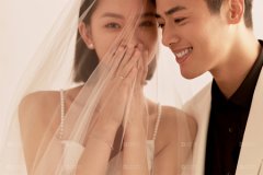 <b>长沙婚纱摄影：营造自然放松的拍摄氛围！</b>