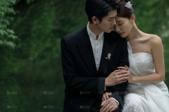 <b>长沙婚纱照怎么拍比较好？秋天也可以拍摄室外</b>