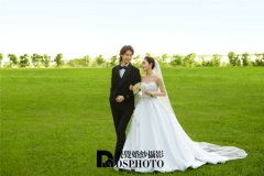 <b>拍婚纱照的收费标准是什么？如何保证拍摄质量</b>