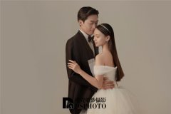 <b>婚纱影楼为什么会这么受欢迎？专业性如何保障</b>