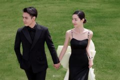 <b>拍婚纱照新人表情的重要性！</b>