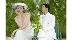 <b>拍婚纱照选择什么样的摄影师更专业？</b>