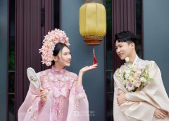 <b>婚纱影楼一套照片多少钱？预算多少合适？</b>