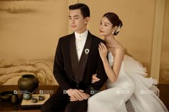 <b>解锁婚纱照拍摄新姿势：创意与情感的完美融合</b>