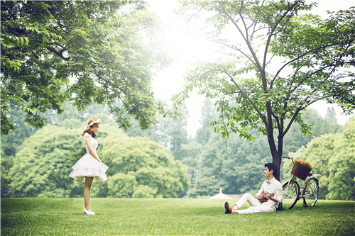 长沙拍婚纱照 选择哪些道具拍摄更适合夏天