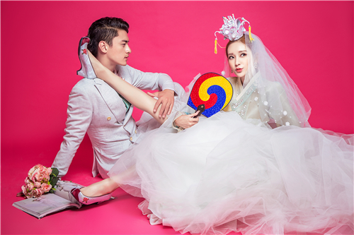 长沙拍婚纱照 如何才能更加自然的面对镜头