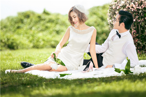 长沙拍婚纱照如何拍摄才能够更自然