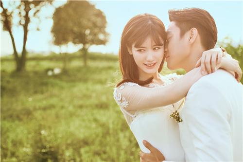 <b>在什么季节进行长沙拍婚纱照？</b>