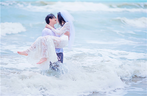 <b>长沙拍婚纱 好的摄影师的工作界面如何选择？</b>