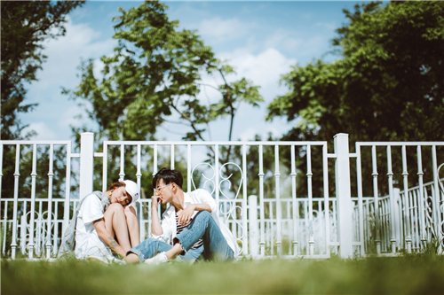 <b>有创意的婚纱照 怎么拍才能特别美！</b>