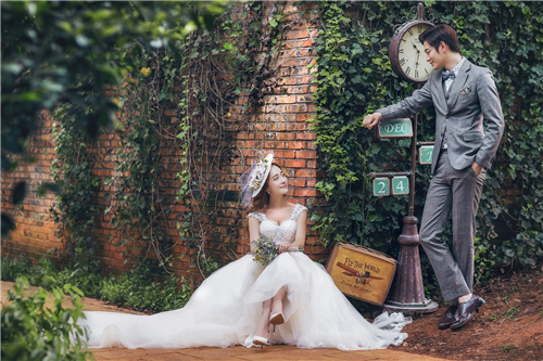 <b>团购婚纱照究竟好不好？</b>