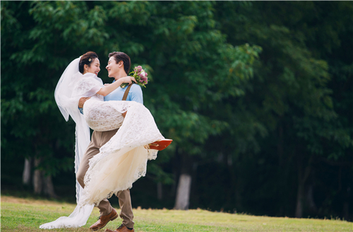 <b>对于长沙拍婚纱你是否感觉到一些困惑？</b>
