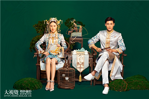<b>新娘在冬天拍婚纱照都要做好哪些事情？</b>