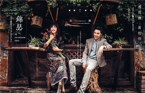 <b>海边婚纱照的服装究竟应该怎么选择？</b>