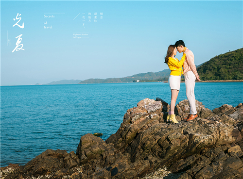 <b>新婚夫妻拍摄婚纱照，如何选择影楼？</b>