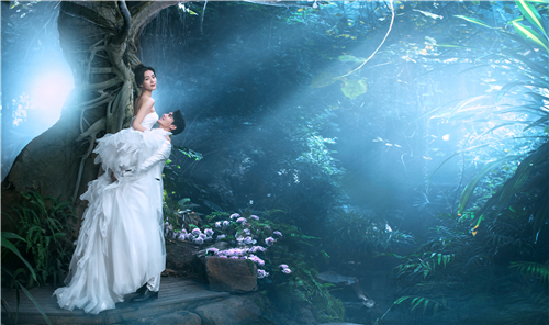 <b>婚纱照怎么样可以体现出来故事性？</b>