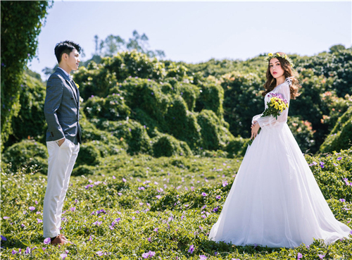 <b>中式风格的婚纱照有哪些分类？</b>