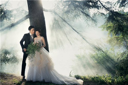 <b>中式婚纱照有哪些亮点？</b>