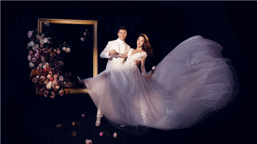 <b>通过专业婚纱影楼拍摄婚纱照的好处！</b>
