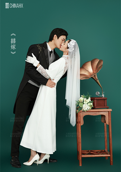 <b>纪先生 & 熊小姐 婚纱照</b>