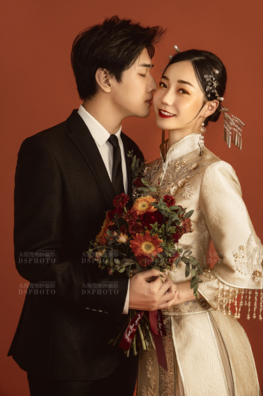 <b> 肖先生 & 赵小姐 婚纱照</b>