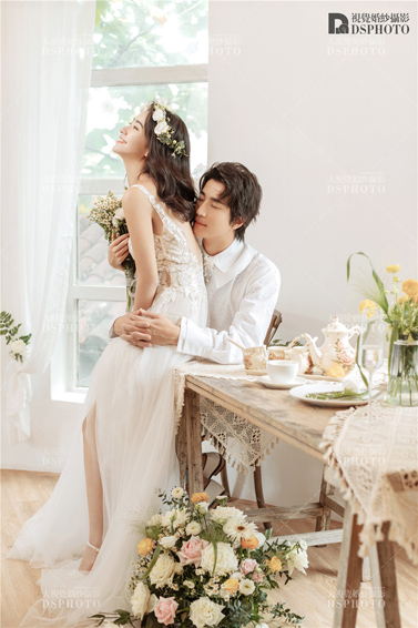 <b>刘先生 & 周小姐 婚纱照</b>