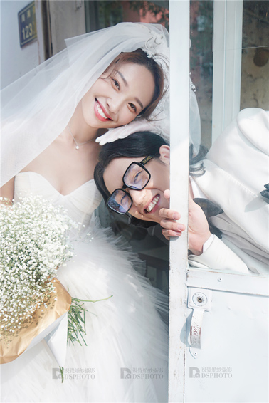 <b>《唯美韩式》系列婚纱照</b>