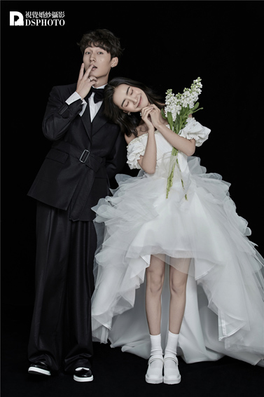 <b>《唯美韩式》系列婚纱照</b>